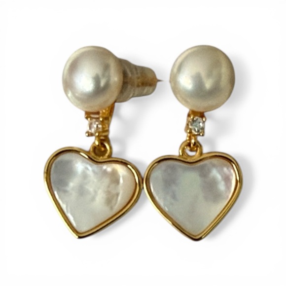 Jewelry - Freshwater Pearl & Mother of Pearl Puffy Heart Drop Earrings | Gold Tone